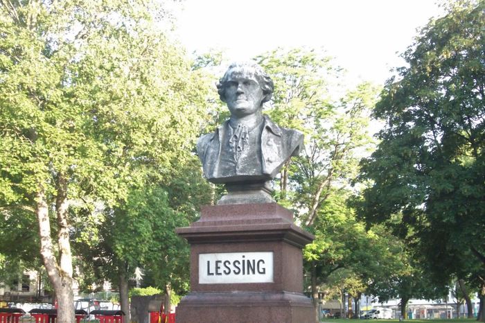 Lessing-Denkmal