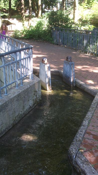 Wasserspielplatz Südpark (Archimedische Schraube) Vor dem Deich