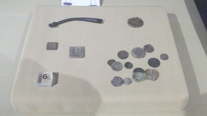 Grabungsfunde vorläufig ausgestellt im Landesmuseum Detmold