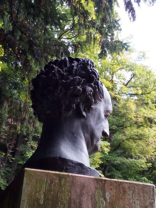 Goethebüste im Schlossgarten