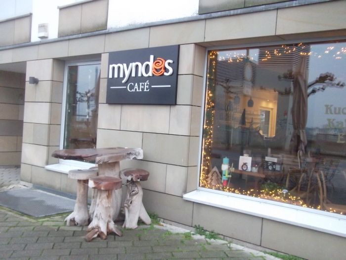 Myndos Café