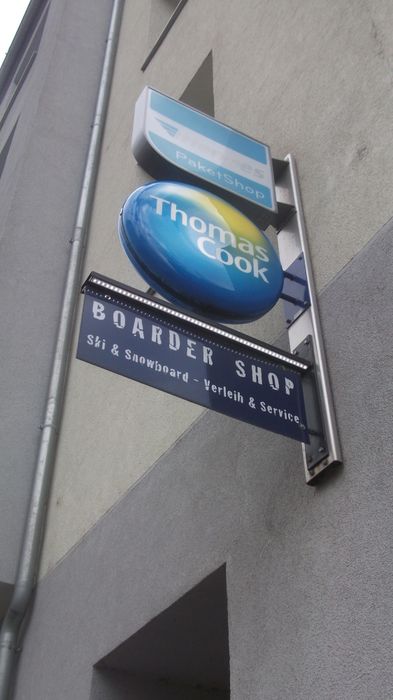 Tekaat Berthold und Hochholger Dirk, The Boarder Shop