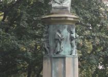 Bild zu Guiollett-Denkmal