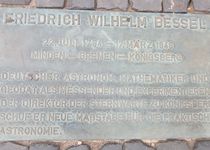 Bild zu Friedrich Wilhelm Bessel Denkmal