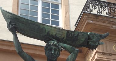 Papin - Brunnen vor dem Ottoneum in Kassel