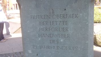 Bild zu Linnebauerdenkmal