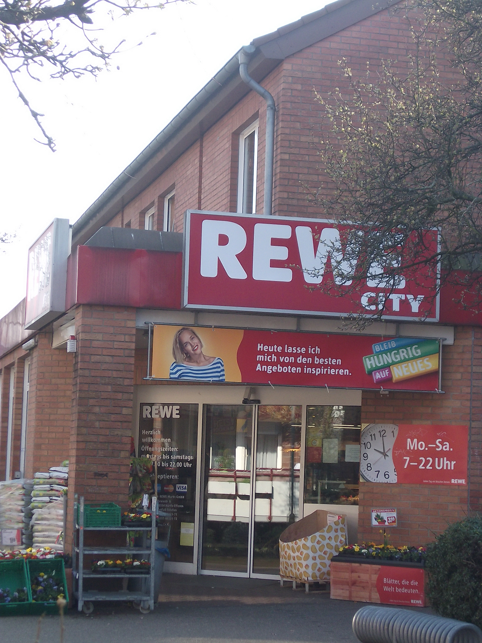 Bild 1 REWE in Düsseldorf
