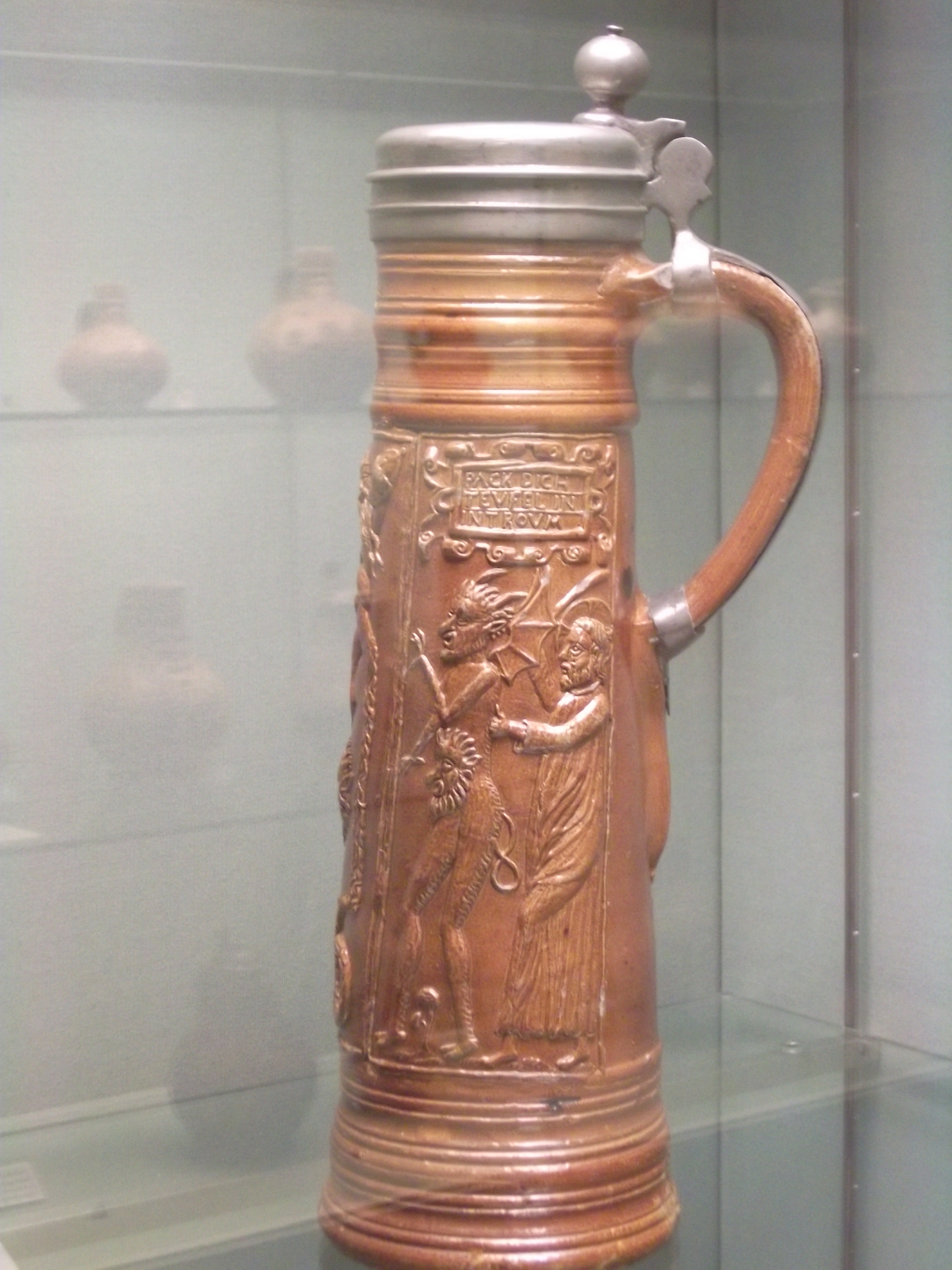 Keramik aus Raeren um 1580
