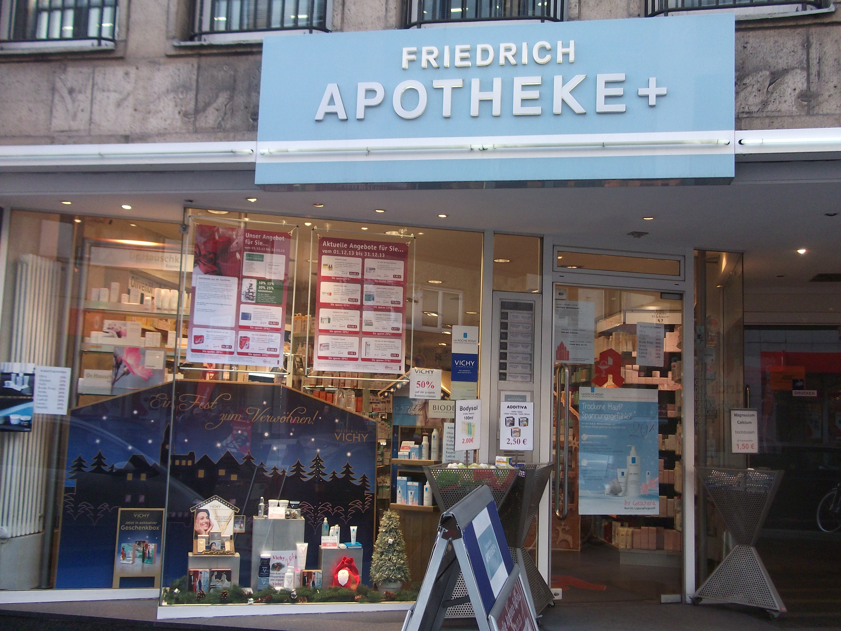 Bild 1 Friedrich-Apotheke in Düsseldorf