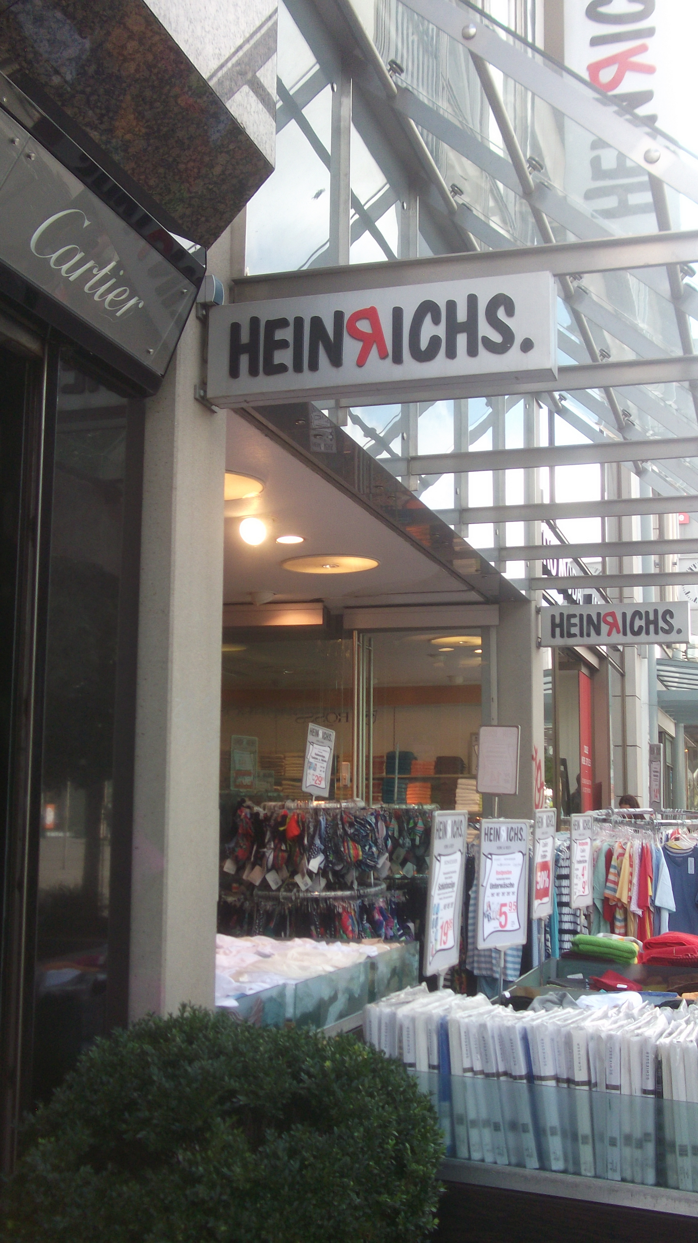 Bild 1 Handelshaus Heinrichs GmbH & Co KG in Mönchengladbach