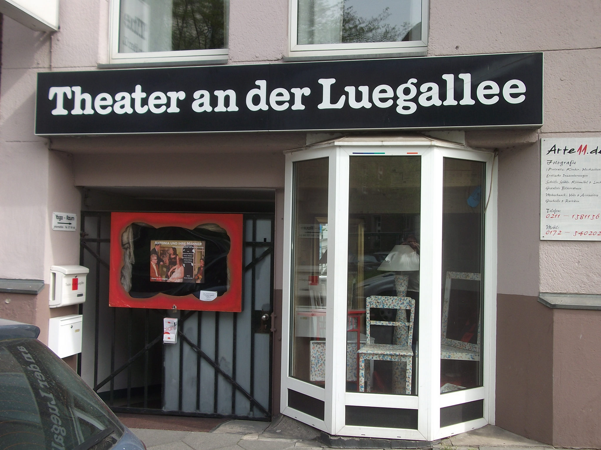 ein wenig in der Nebenstraße versteckt: Das Theater an der Luegallee