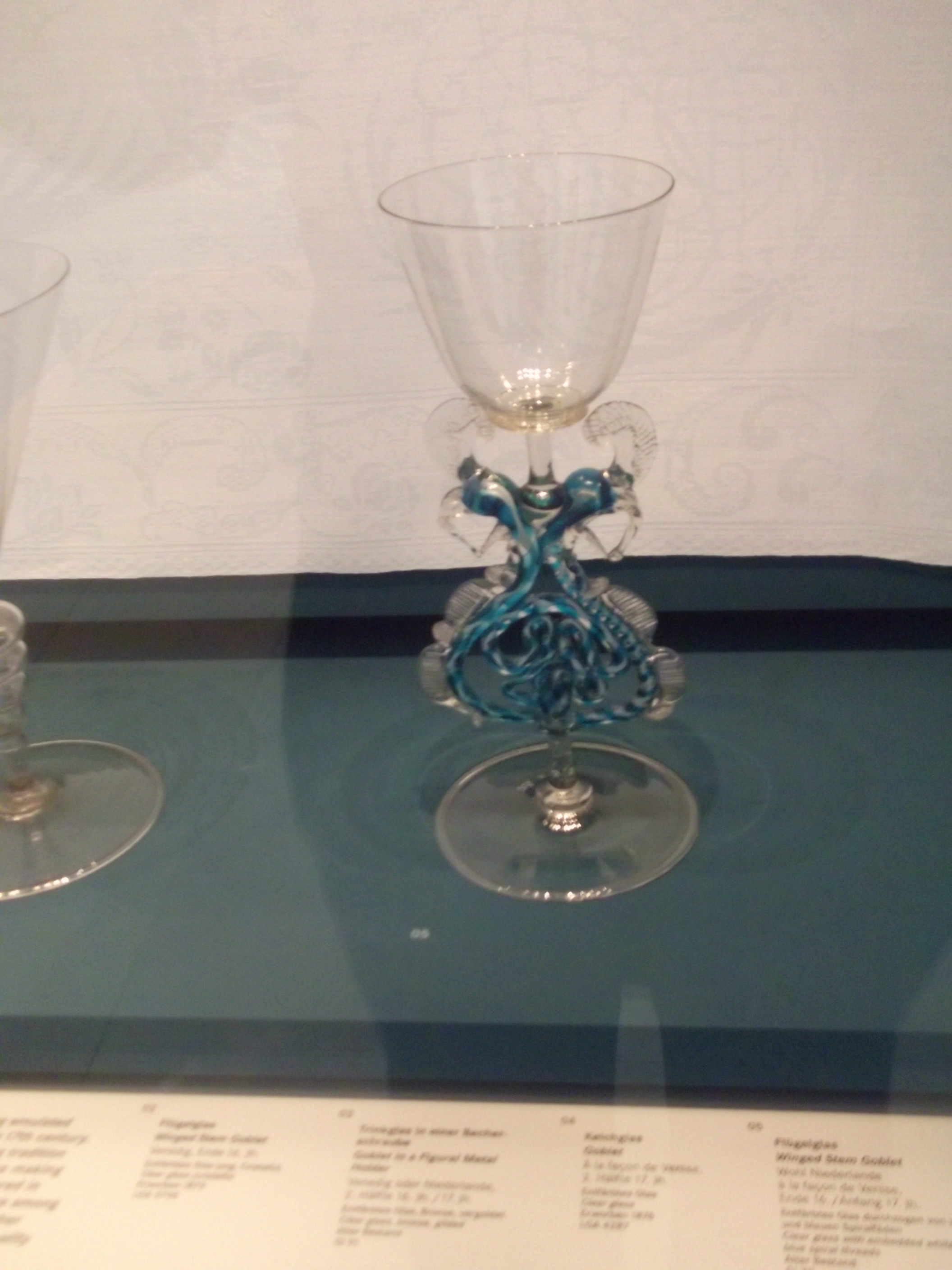 niederl&auml;ndisches Fl&uuml;gelglas nach venezianischem Vorbild 16.17. Jahrhundert