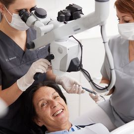 Wurzelbehandlung mit OP-Mikroskop, Zahnarzt Itzehoe