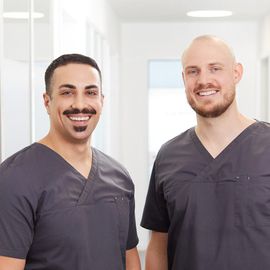 Zahnarzt Nima Shams und Oralchirurg Dr. David Klingert, Hochheim am Main