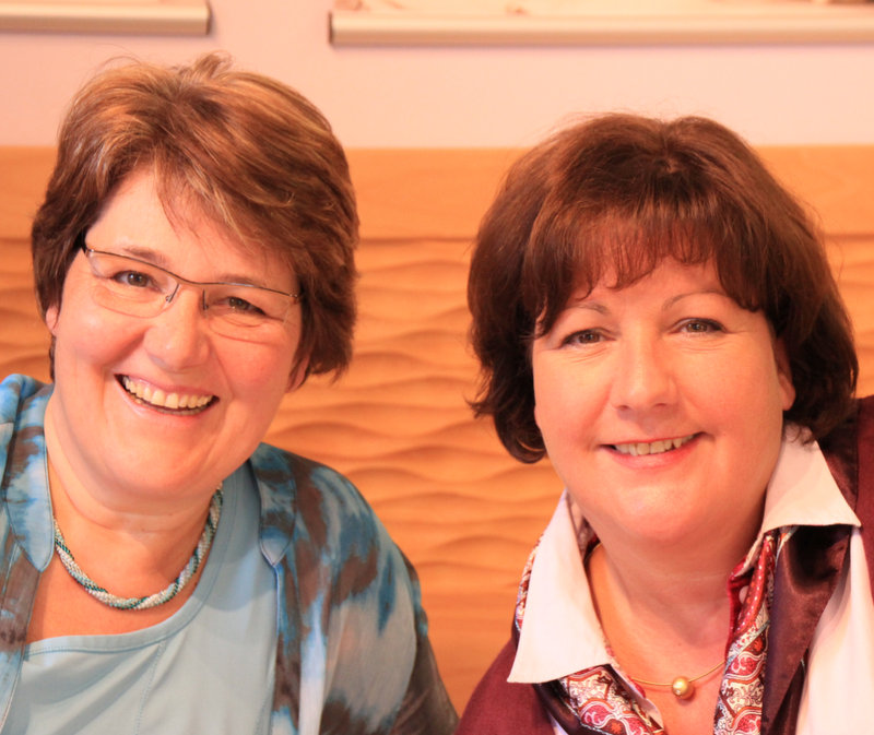 Marianne Krug-Semsch und Trudi Krug, Spezialistinnen für gesunden Schlaf, nehmen sich viel Zeit für Beratung.
