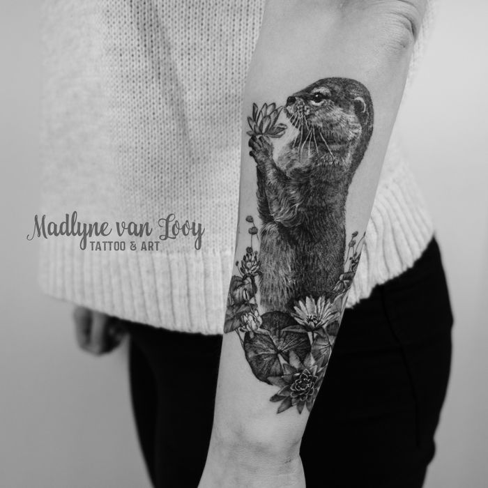 Otter Tattoo von Madlyne van Looy Tattoo & Art in Velbert-Langenberg