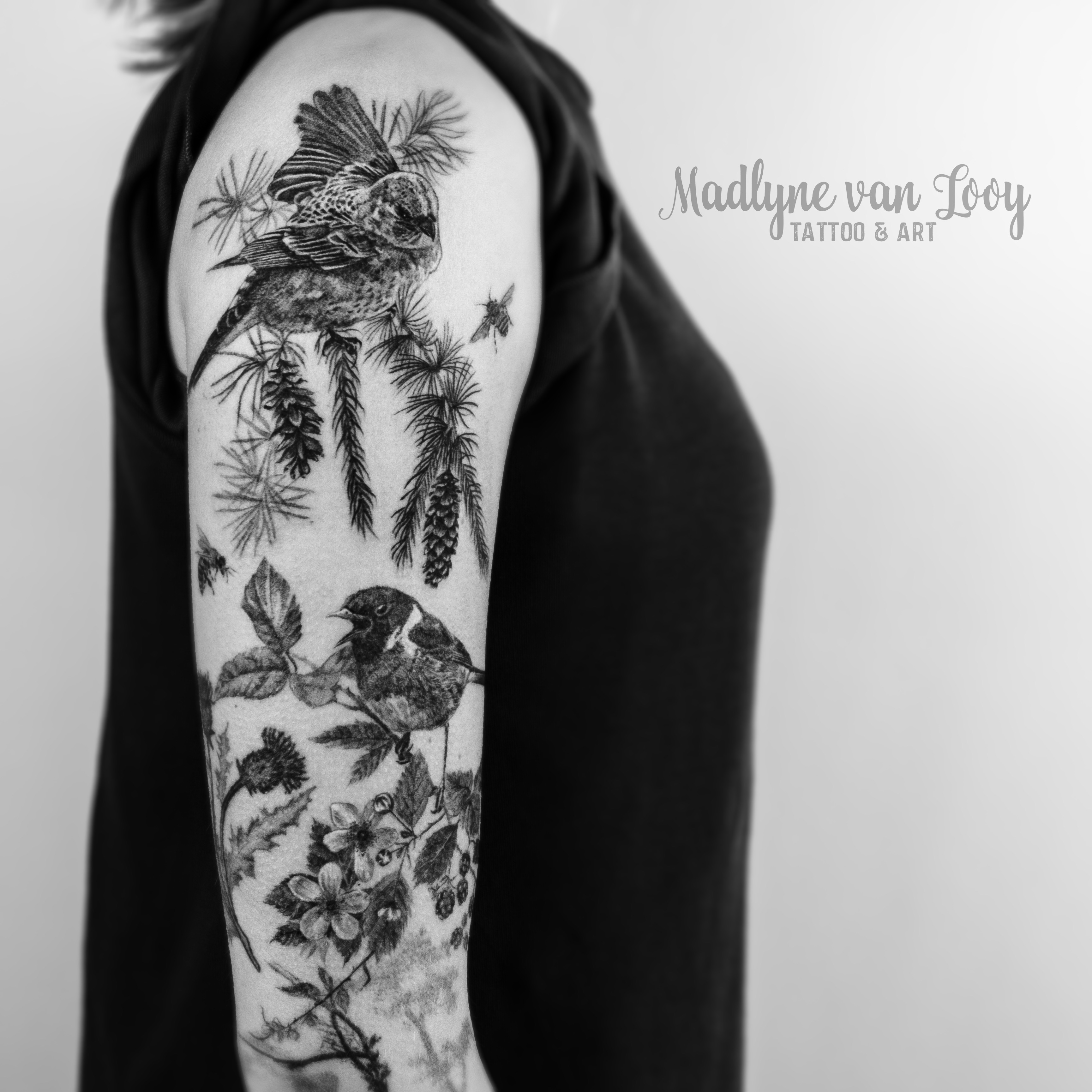 Vogel Sleeve Tattoo von Madlyne van Looy Tattoo &amp; Art in Velbert-Langenberg