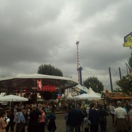 Größte Kirmes am Rhein - Rheinkirmes in Düsseldorf