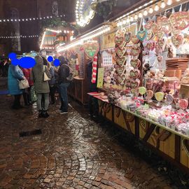 Weihnachtsmarkt vor der Frankfurter Paulskirche