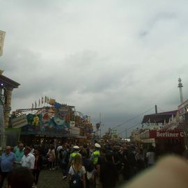 Größte Kirmes am Rhein - Rheinkirmes in Düsseldorf