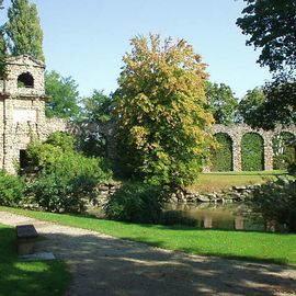 Kastell mit Aquädukt