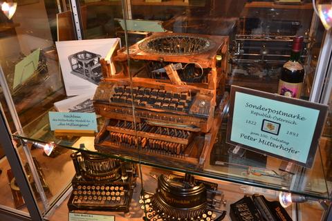 hölzerne Schreibmaschine