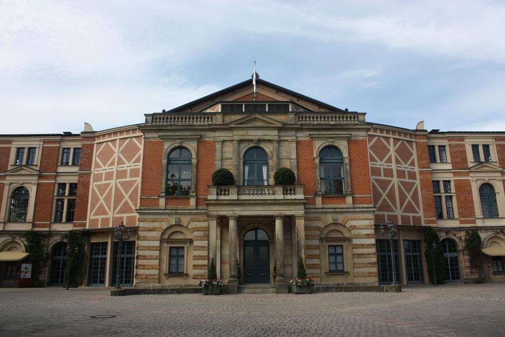 Nutzerfoto 6 Bayreuther Festspiele GmbH