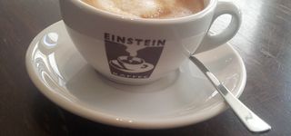 Bild zu Einstein Kaffee - Filiale am Checkpoint Charlie