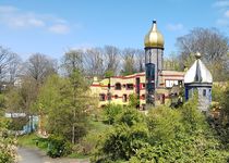 Bild zu Hundertwasserhaus - Ronald McDonald Haus im Grugapark