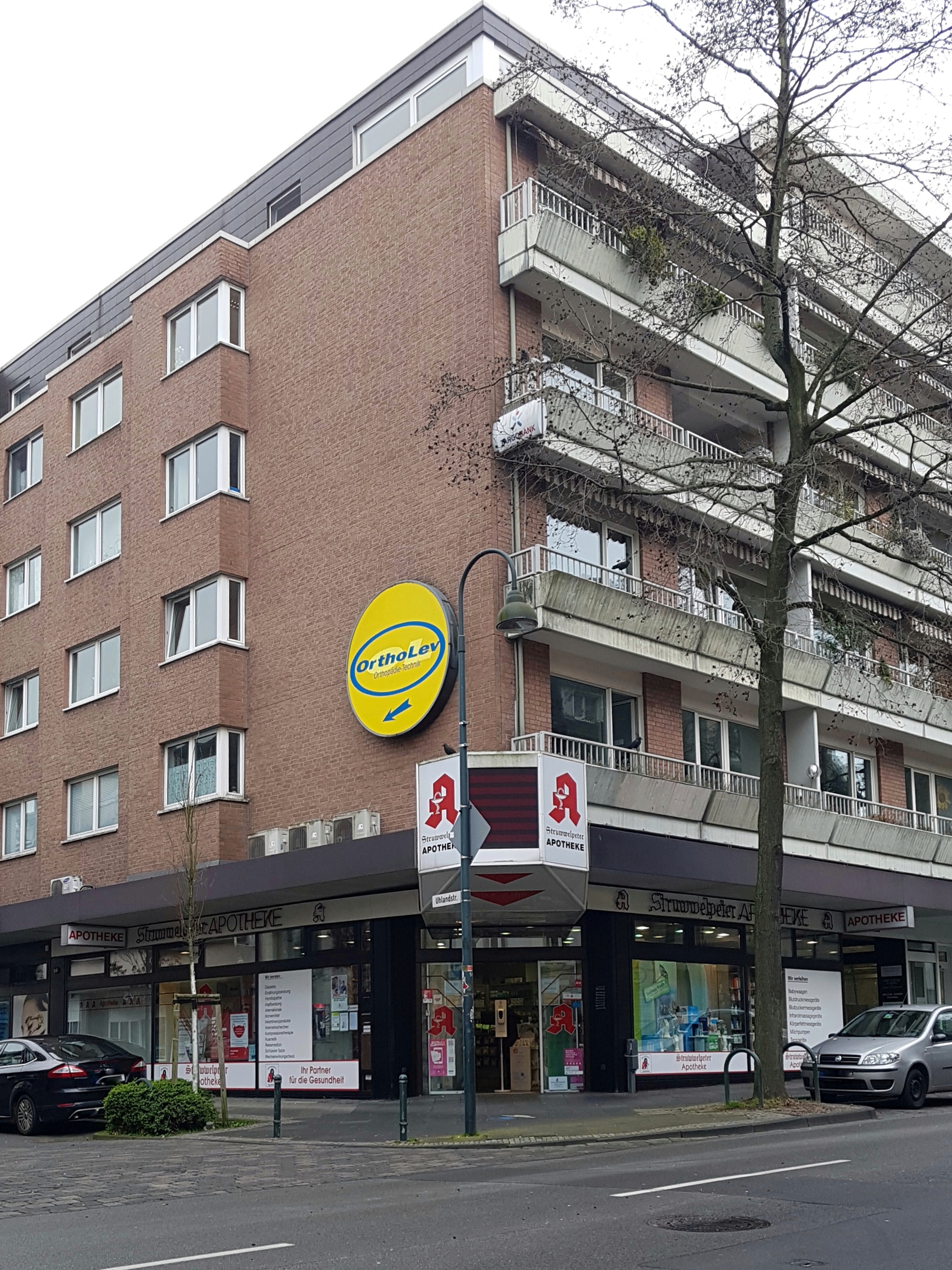 Bild 1 Struwwelpeter-Apotheke in Leverkusen