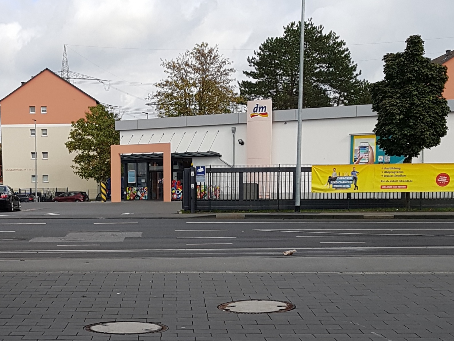 Bild 2 dm-drogerie markt in Leverkusen