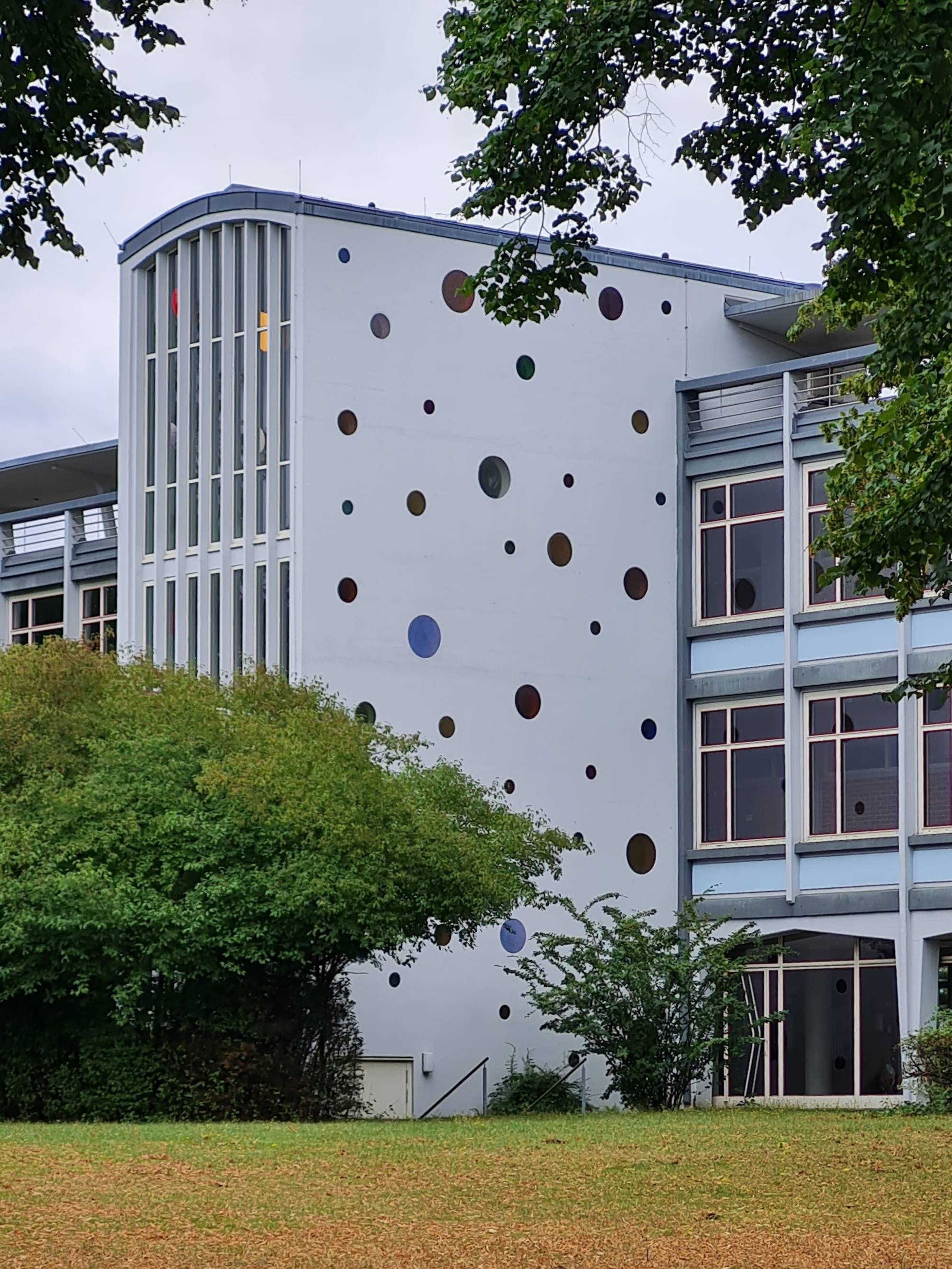 Bild 1 Geschwister-Scholl-Schule Berufskolleg für Technik, Hauswirtschaft und Sozialpädagogik in Leverkusen