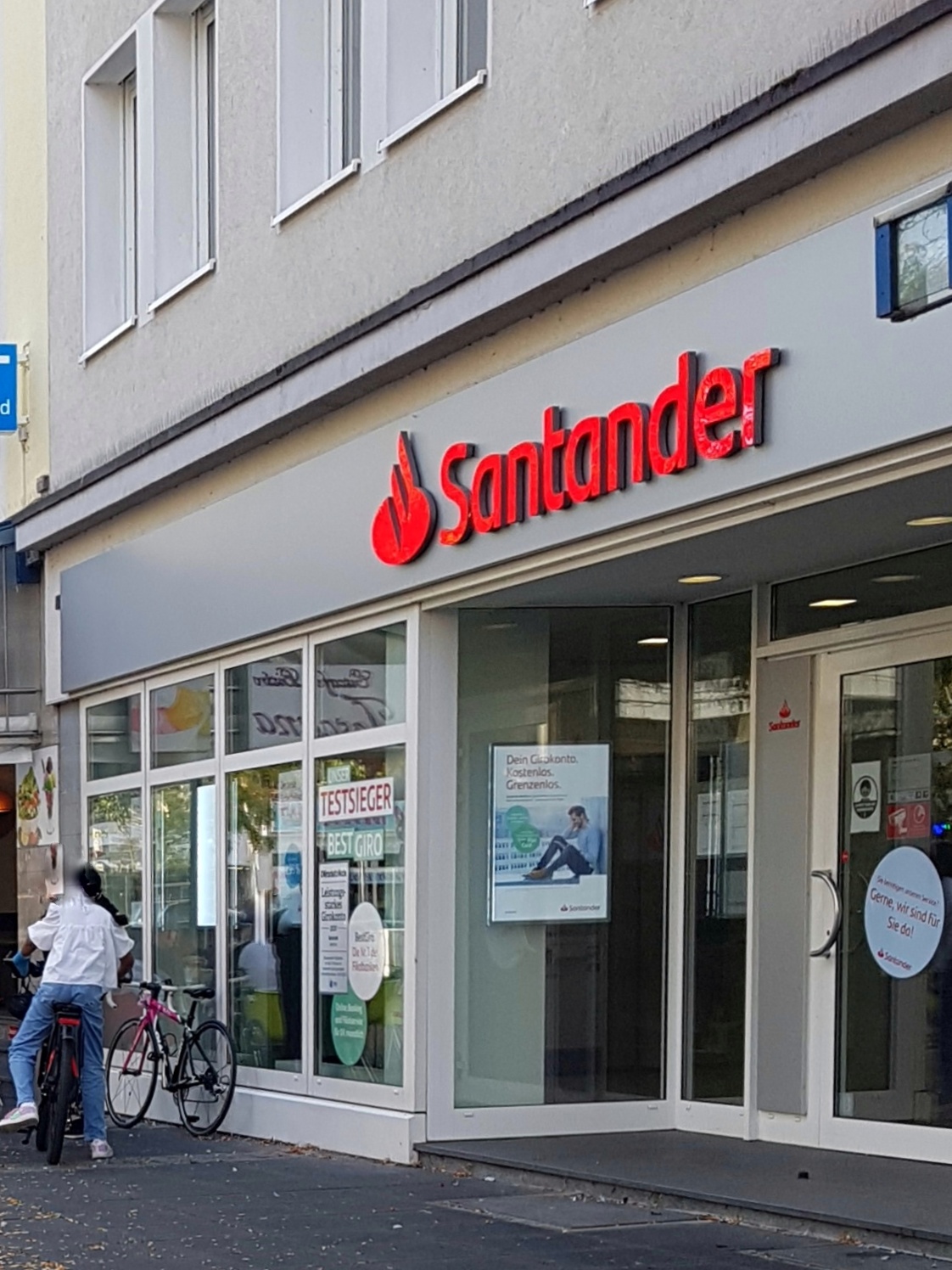 Bild 2 Santander in Leverkusen