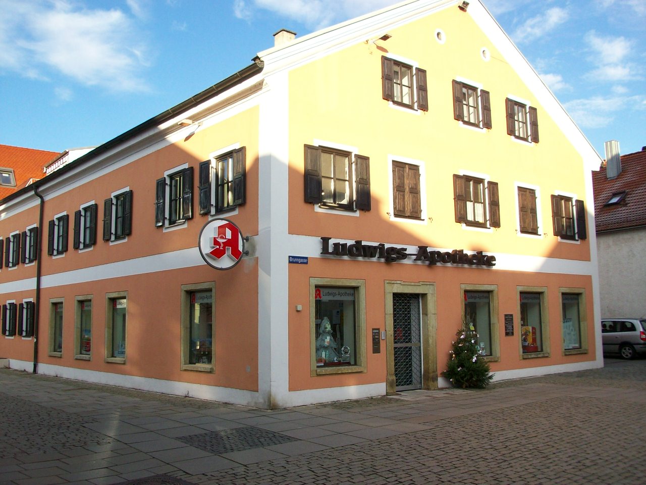 Bild 1 Ludwigs-Apotheke in Kelheim