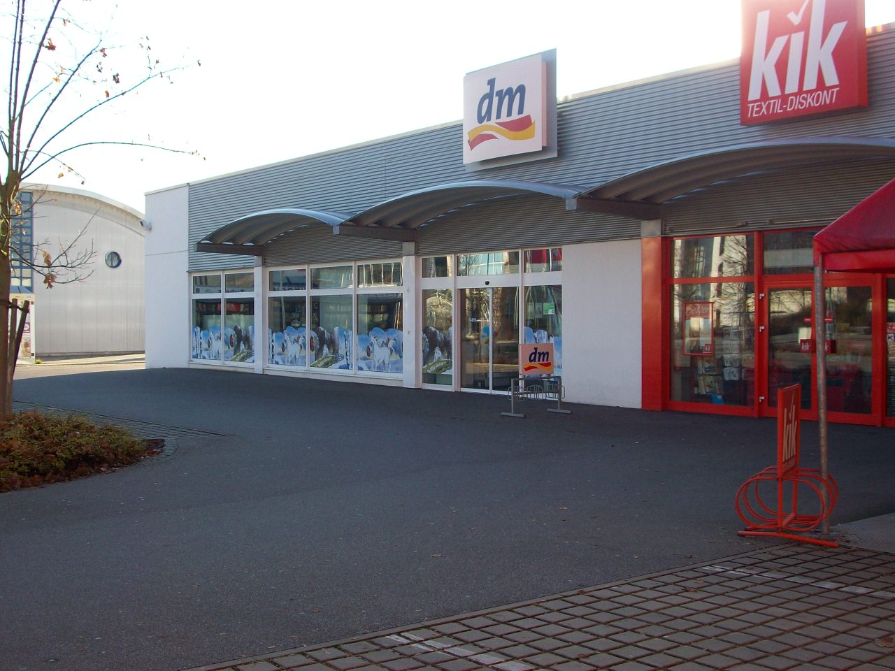 Bild 1 dm-drogerie markt in Kelheim