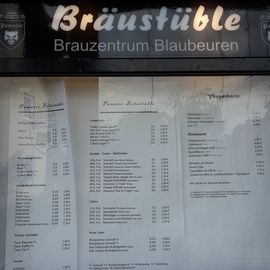 Selbstgebrautes Bier und zünftige Vesper im Bräustüble der Brauerei Pumator in Sonderbuch bei Blaubeuren.