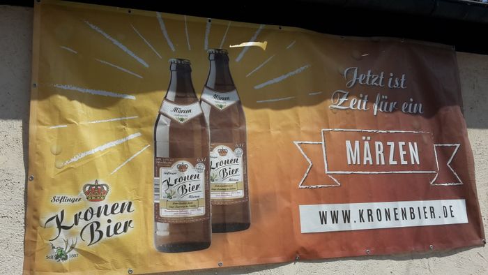 Reklame für das Märzen der Kronenbrauerei Söflingen in Ulm.