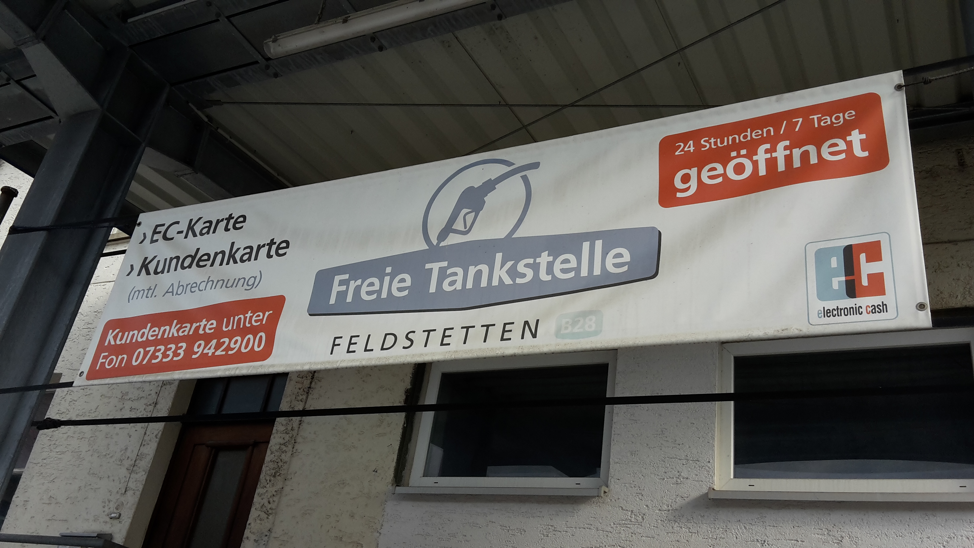 Bild 2 Freie Tankstelle Feldstetten in Laichingen
