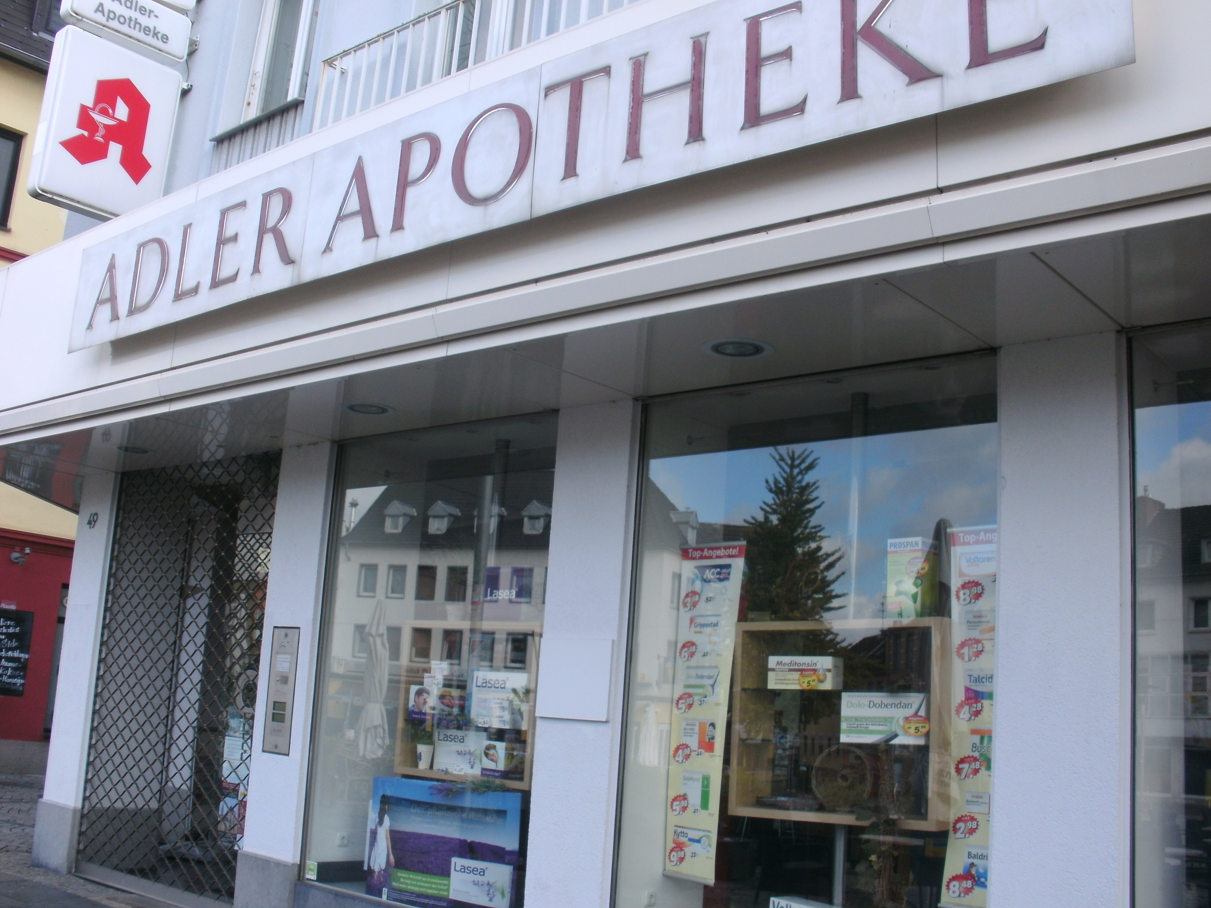 Bild 1 Adler Apotheke Am Markt Inh. Michael Neukirchen in Mönchengladbach