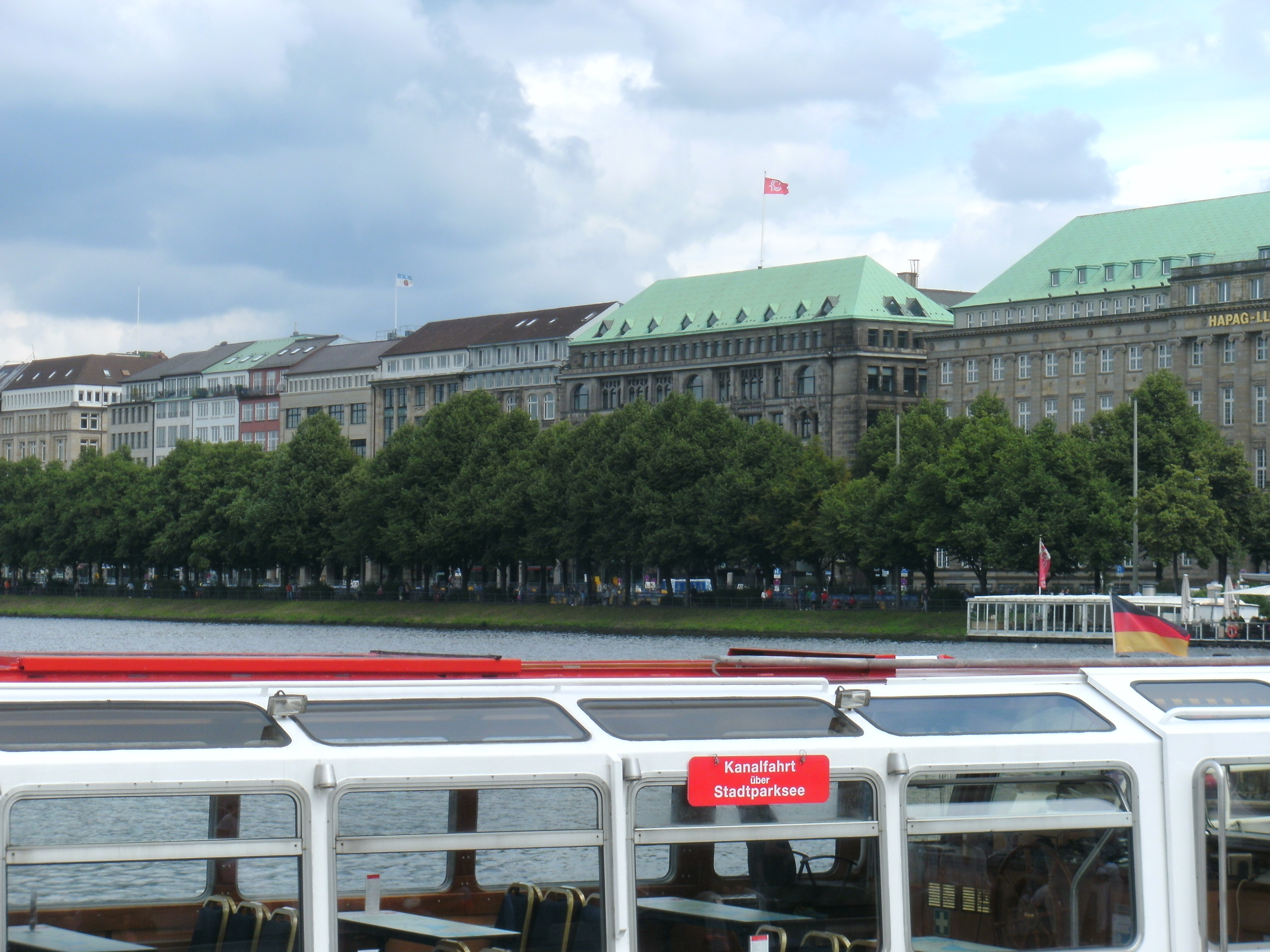 Bild 2 Hapag-Lloyd Kreuzfahrten GmbH in Hamburg