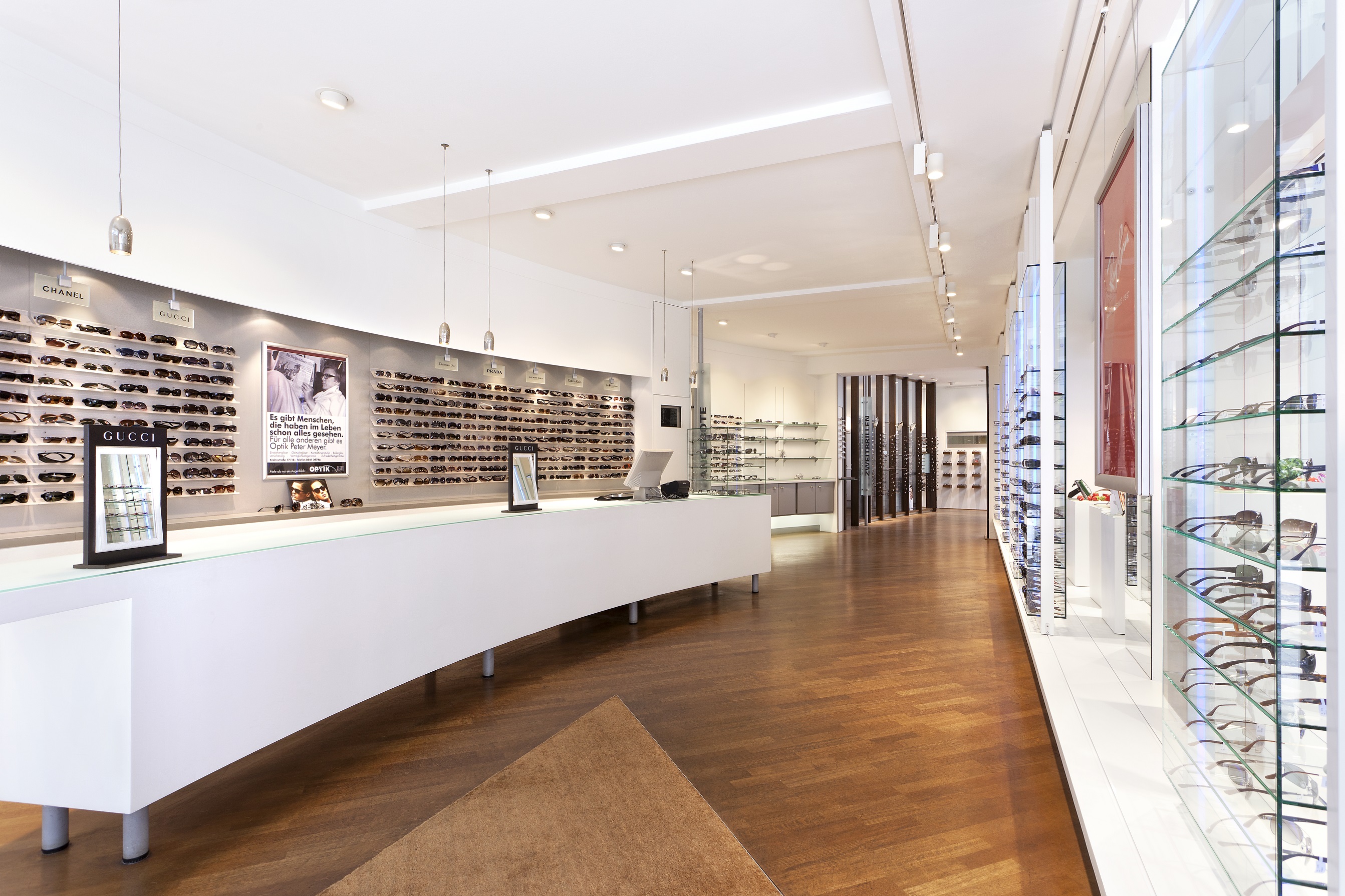 Eingangsbereich bei Optik Peter Meyer in Osnabrück! Es ist einfach wunderschön und der Service und die Beratung sind klasse!