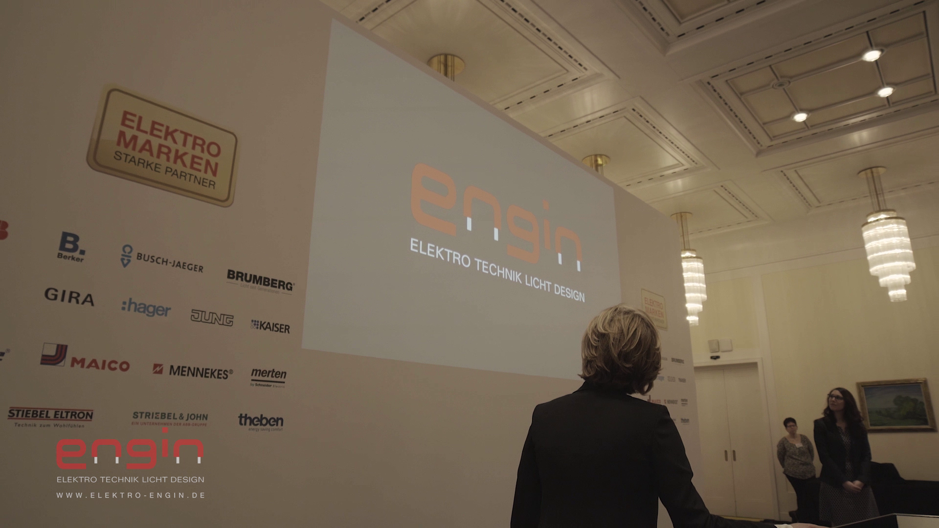 ELMAR preisverleihung 2016 - ENGIN elektro technik licht design
Adnan ENGIN + Ender ENGIN
