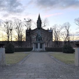 Sowjetischer Ehrenfriedhof Bassinplatz in Potsdam