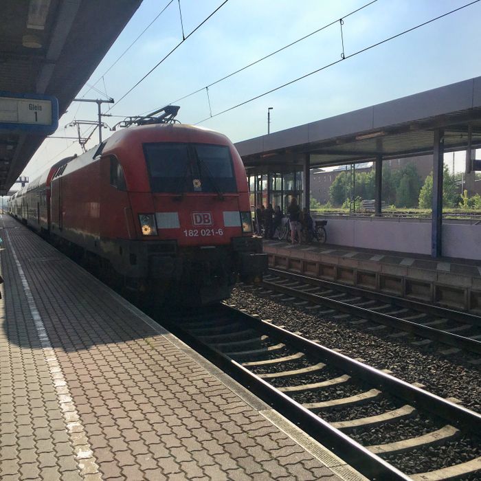 Bahnhof Burg (b Magdeburg)