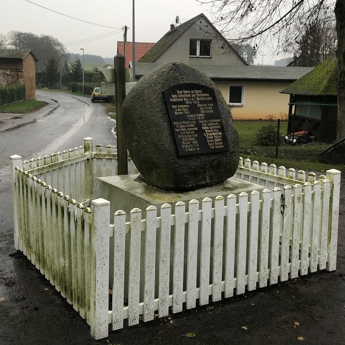 Gefallenendenk- und Mahnmal