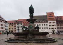 Bild zu Brunnen und Denkmal "Otto der Reiche"