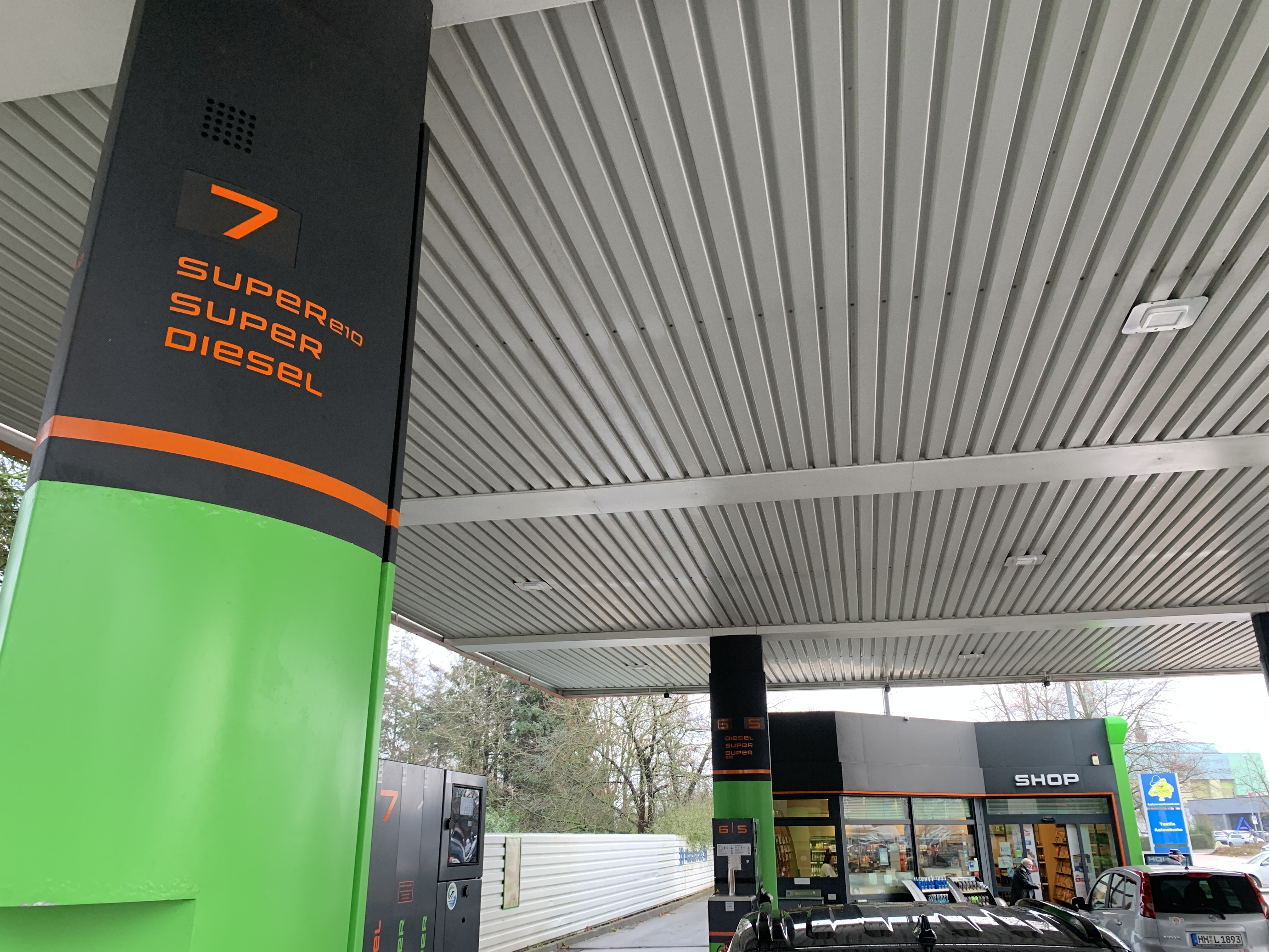 Bild 2 HEM-Tankstelle in Neustadt in Holstein