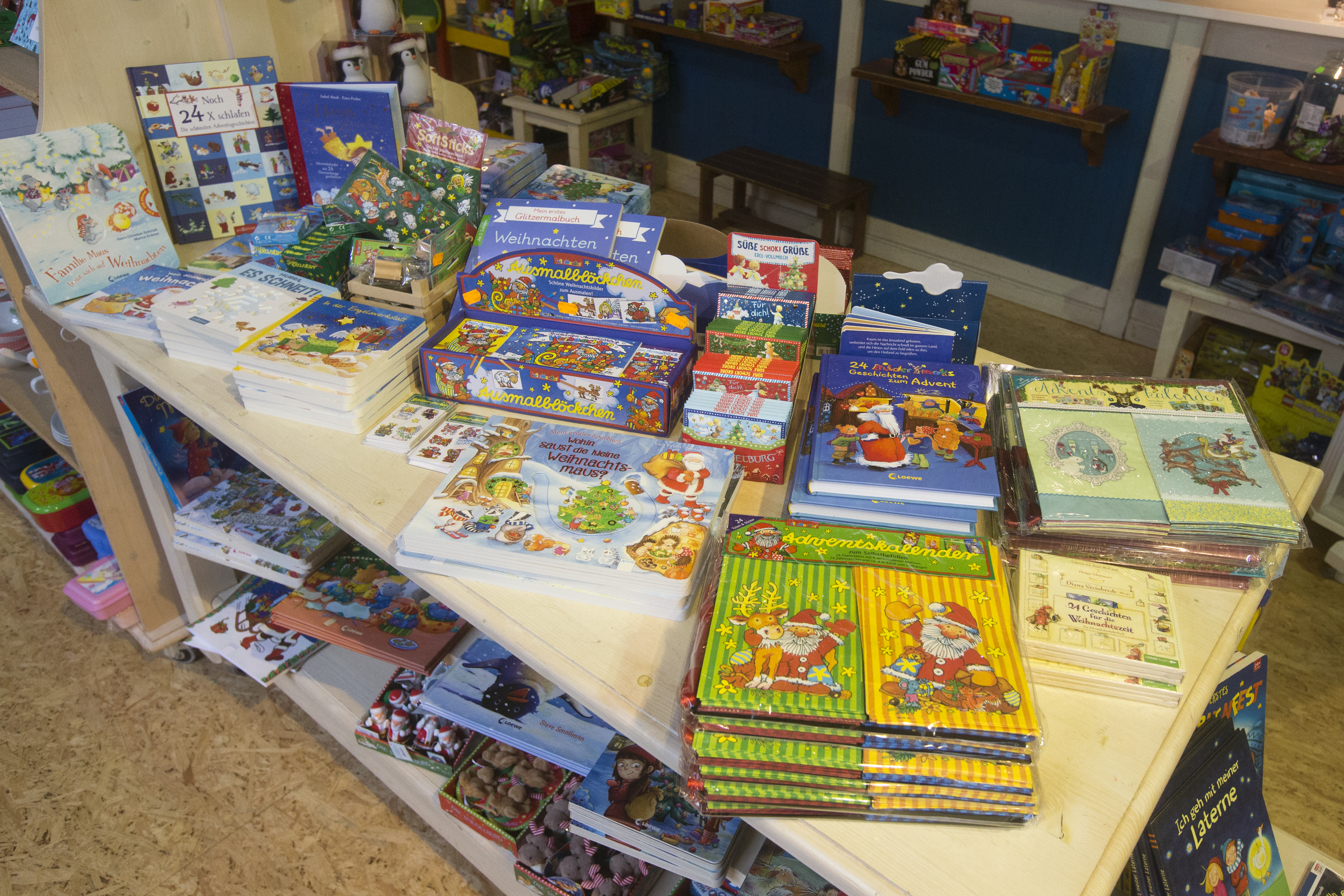 Weihnacchtsbücher in großer Auswahl alles erhältlich bei Frechdachs by Roskothen, der Spielwarentradition in Essen Kettwig!