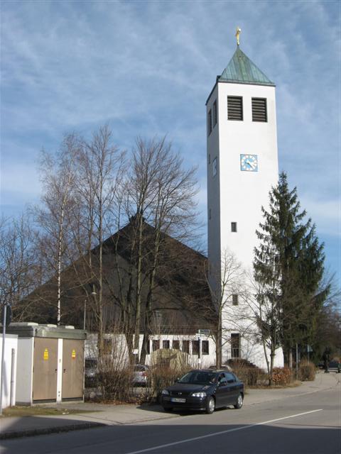 Bild 1 Kath. Stadtkirche Geretsried Pfarrei Maria Hilf in Geretsried