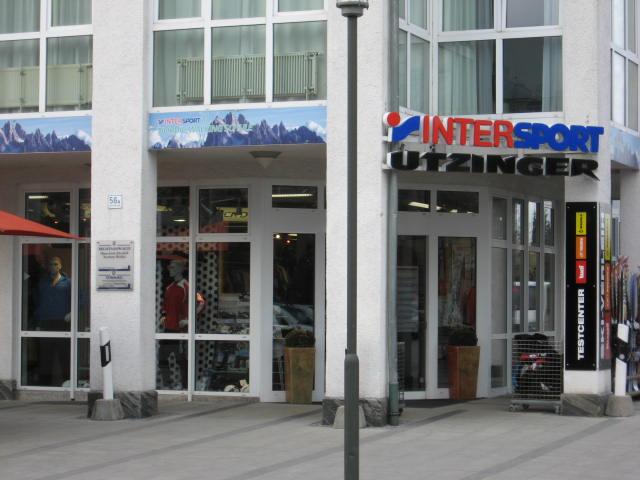 INTERSPORT Utzinger Geretsried; Eingang